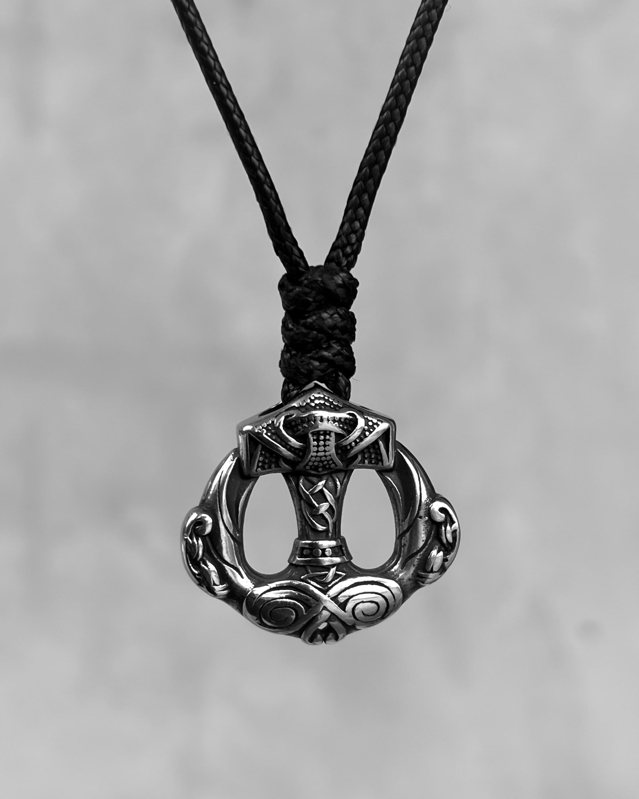Nanu’s fav neck piece