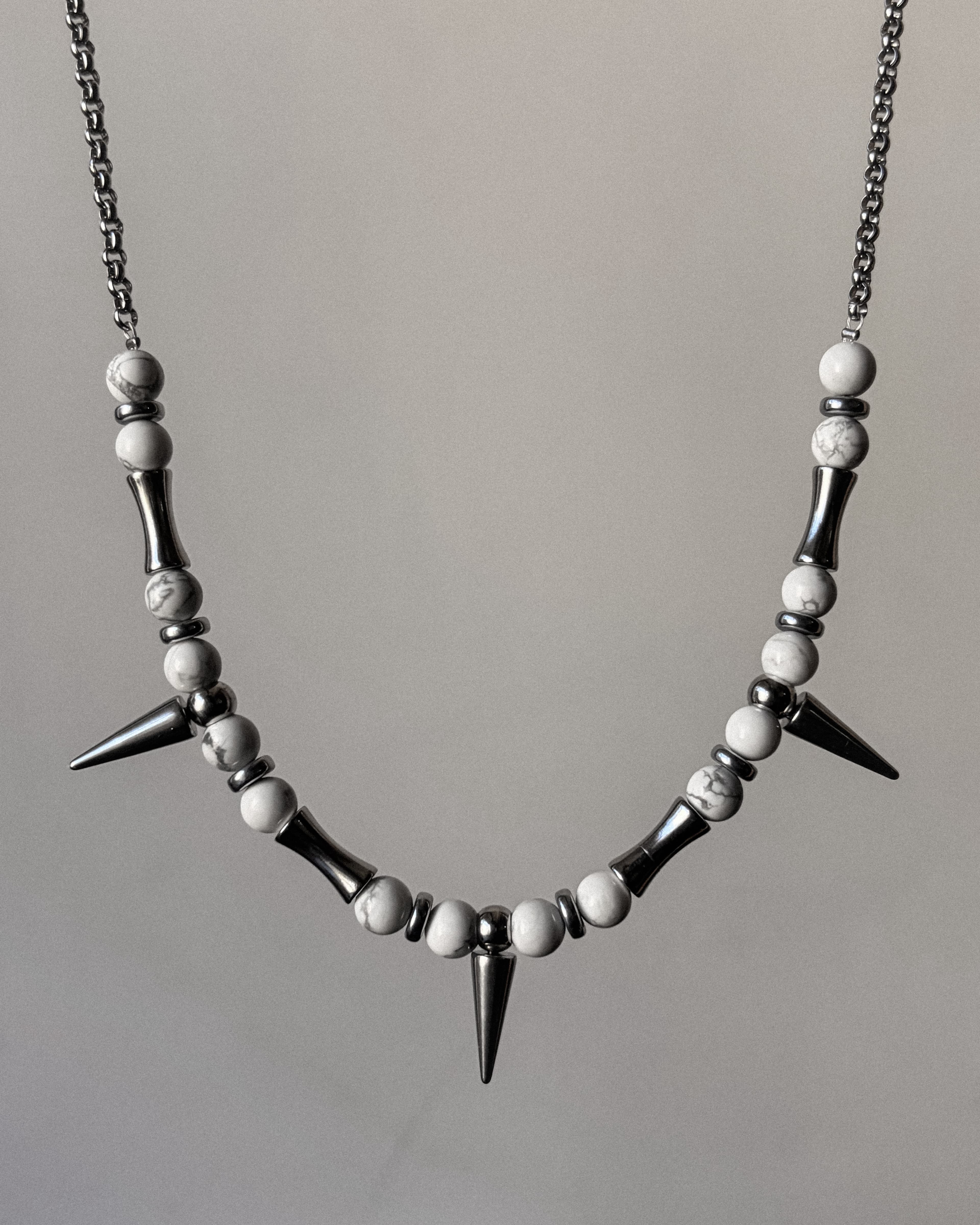 Howlite spike choker