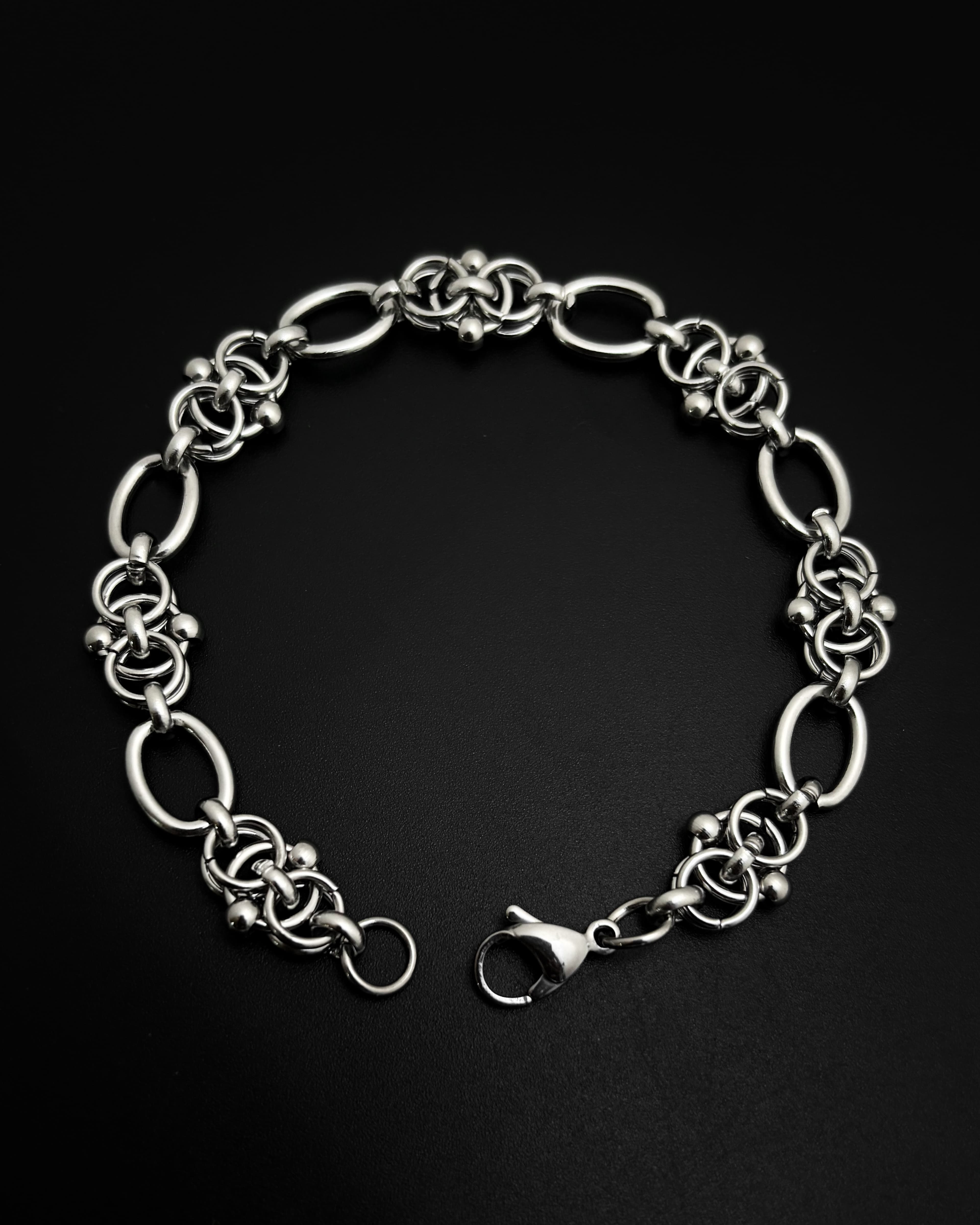 2.0 Chain mail bracelet